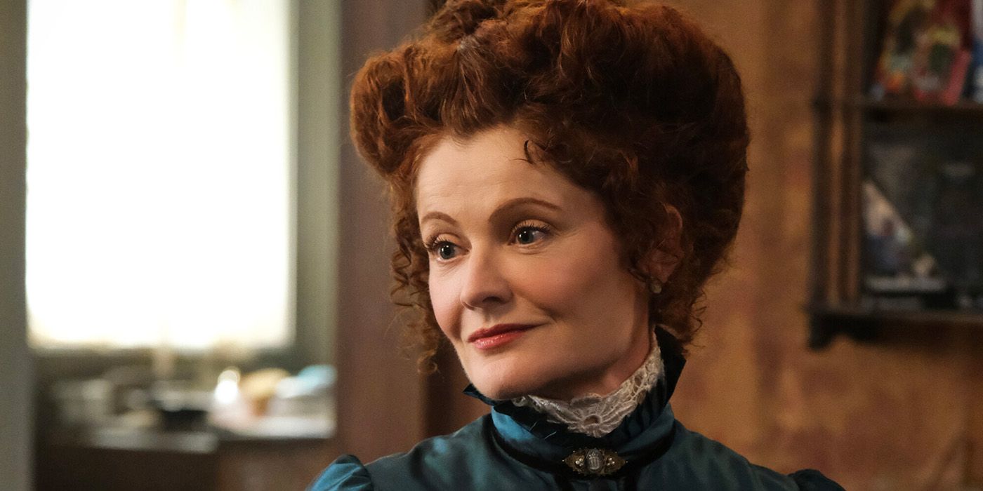 Rebecca Wisocky as Hetty in Ghosts Season 4