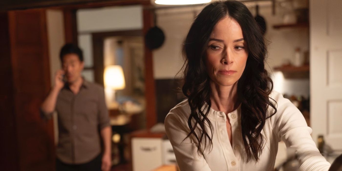 Amber stands, with Chim in the background, in Episode 10, Season 7 of &lsquo;9-1-1&rsquo;