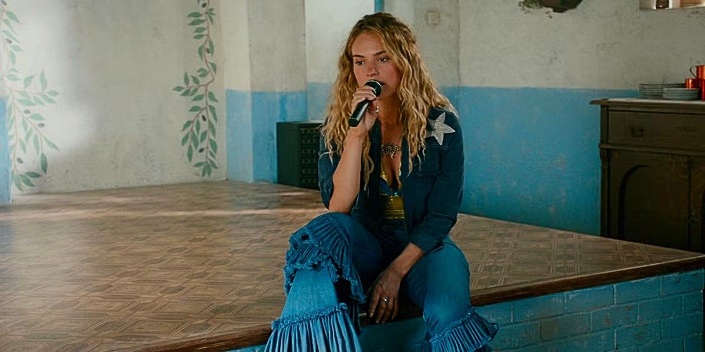 Young Donna Sheridan singing onstage in Mamma Mia: Here We Go Again