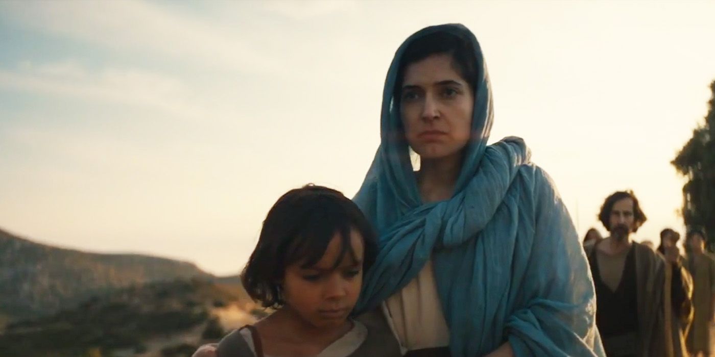 Young David (Raphael Korniets) and his mother Nitzevet (Siir Tilif) walk away on &lsquo;House of David&rsquo;