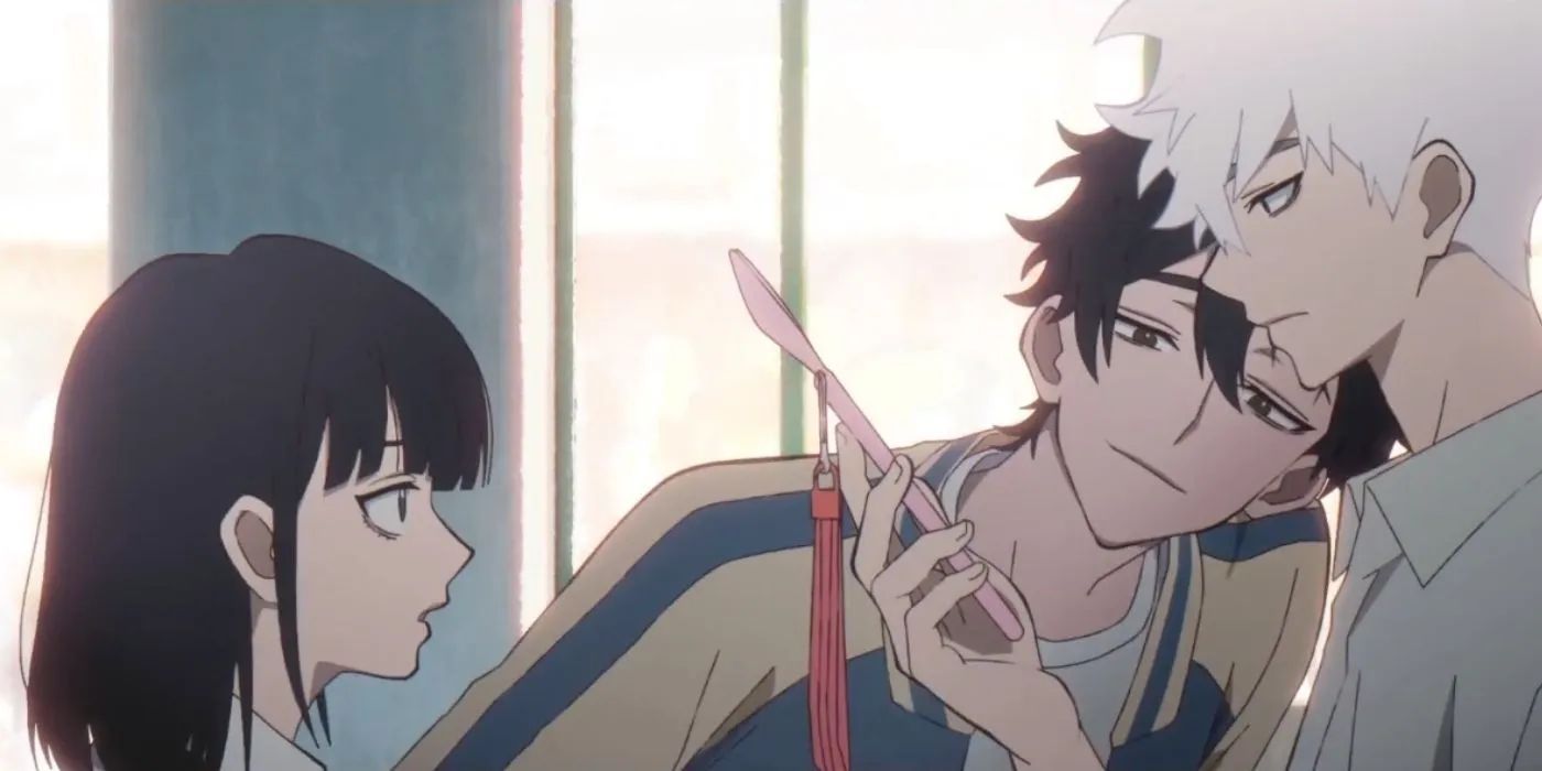Xiaoshi, Guang, and Ling looking at a phone in Link Click