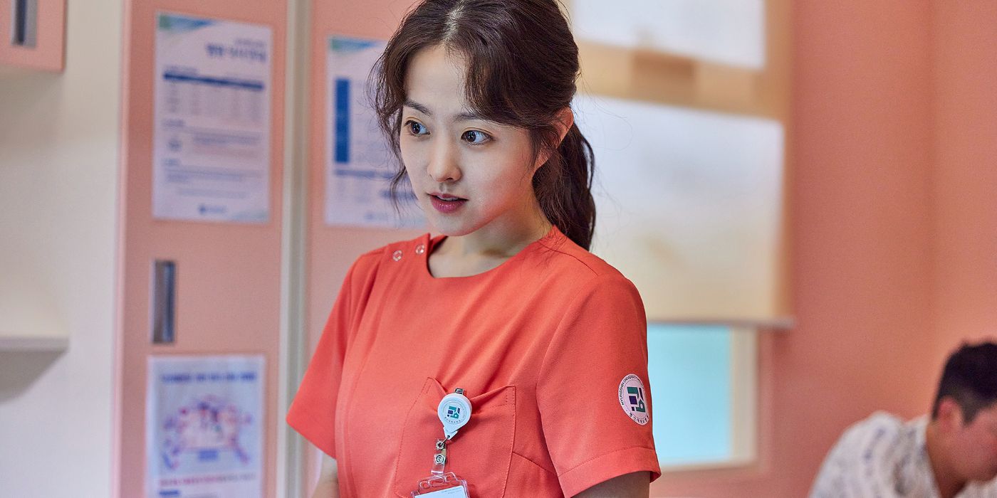 Park Bo Young as nurse Jung Da-eun looking at someone off-screen in Daily Dose of Sunshine.
