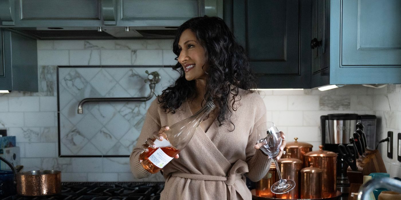 Sarayu Blue as Valika in Good American Family