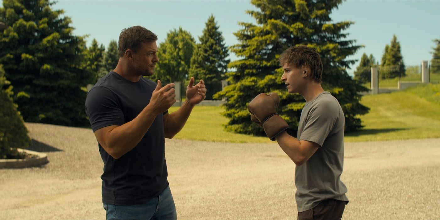 Jack Reacher (Alan Ritchson) spars with Richard Beck in Reacher Season 3.