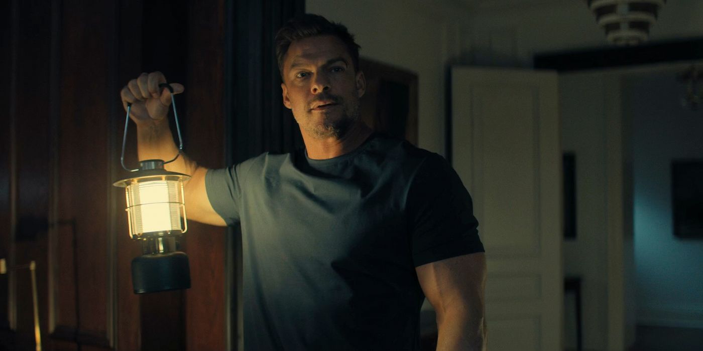Reacher investigates the Beck estate in Reacher Season 3.