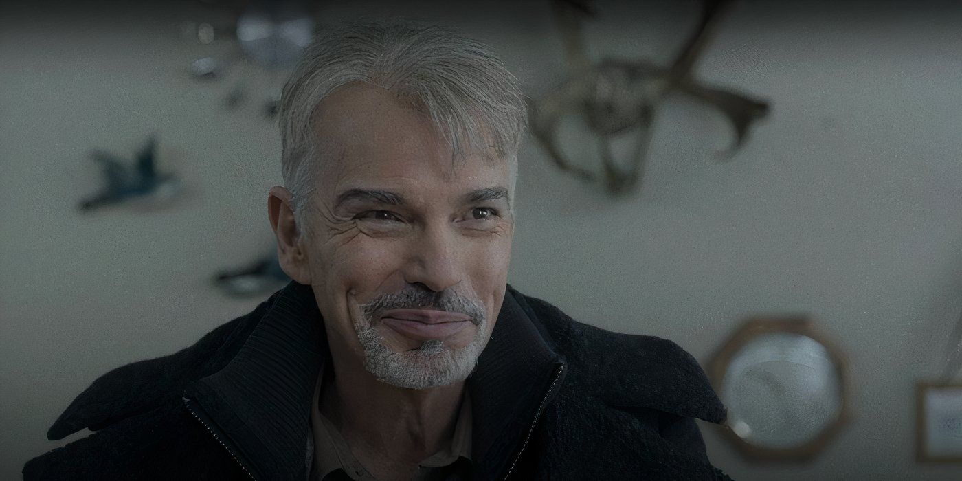 Billy Bob Thornton as Lorne Malvo in Fargo smiles after a discussion with Lou at the diner.