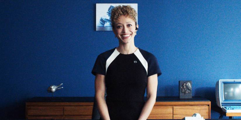 Sydney Cole Alexander como Natalie en 'Severance'.