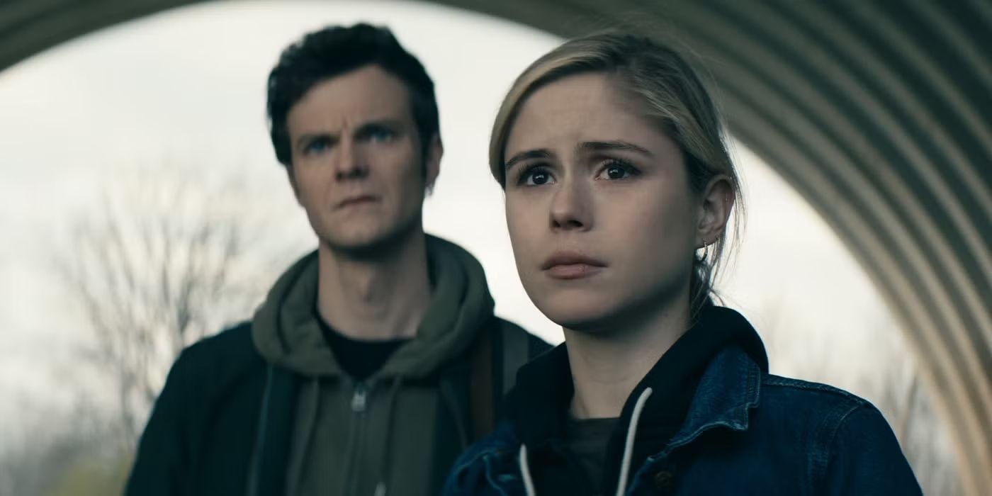 Jack Quaid and Erin Moriarty look anxiously into the distance in The Boys Season 1, Episode 8.