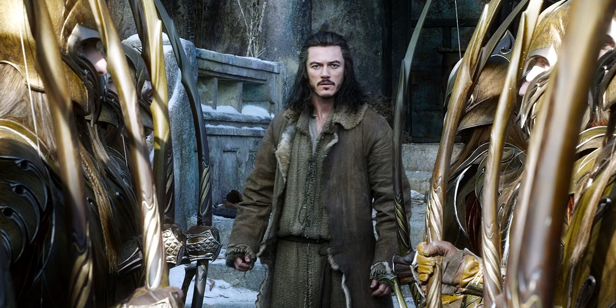 Bard (Luke Evans) walking between ranks of soldiers in The Hobbit: The Battle of the Five Armies.