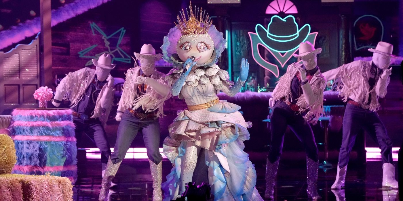 Pearl performs on Grand Ole Opry Night on &lsquo;The Masked Singer&rsquo; Season 13.
