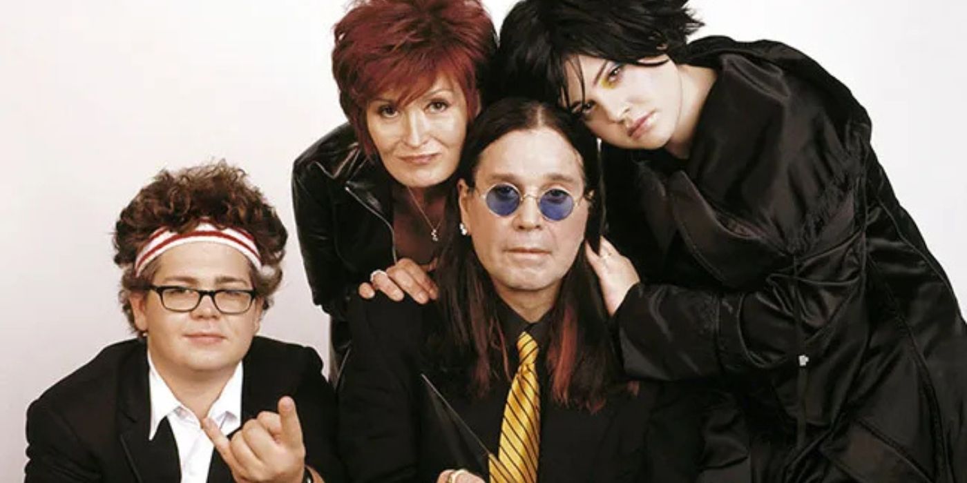 Jack, Sharon, Ozzy, and Kelly pose for a promo photo for 'The Osbournes.'