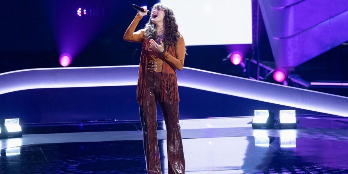 Naomi Soleil during her Blind Auditions on 'The Voice' Season 27.