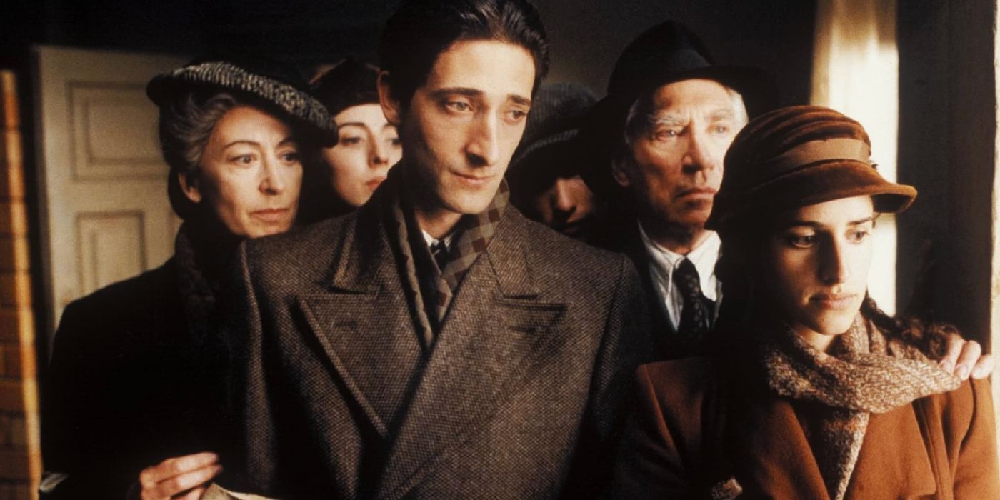 Wladislow Szpilman, played by actor Adrien Brody, with his family in The Pianist.