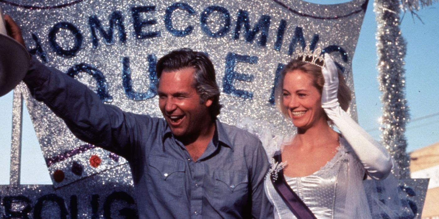 Jeff Bridges and Cybill Shepherd atop a parade float in Texasville