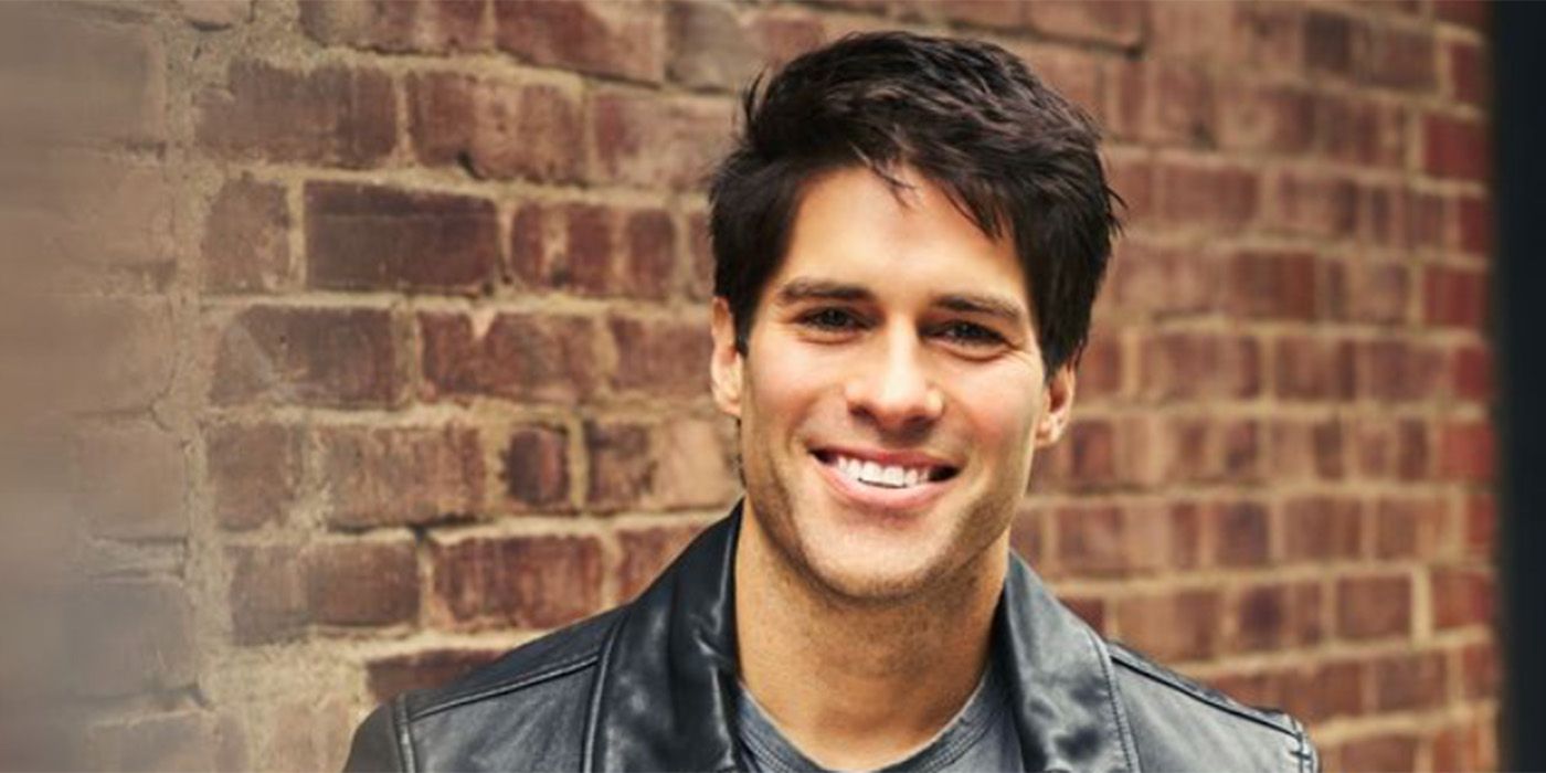 asher-grodman-headshot