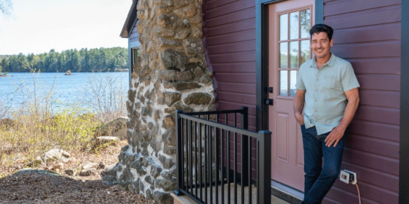 Jonathan Knight poses for 'Farmhouse Fixer: Camp Revamp.'