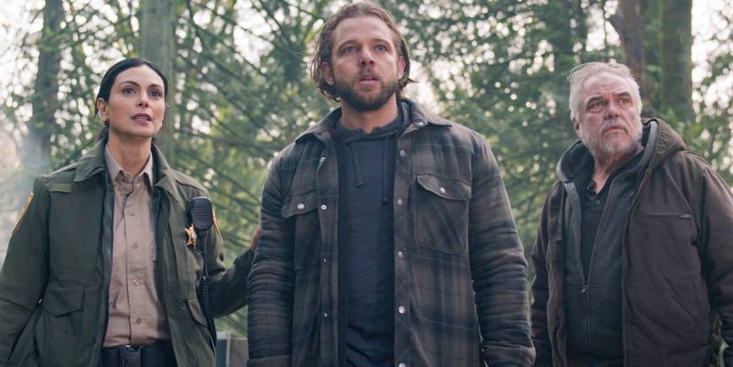 Morena Baccarin, Max Thieriot, and W. Earl Brown in Fire Country Season 3 Episode 16.