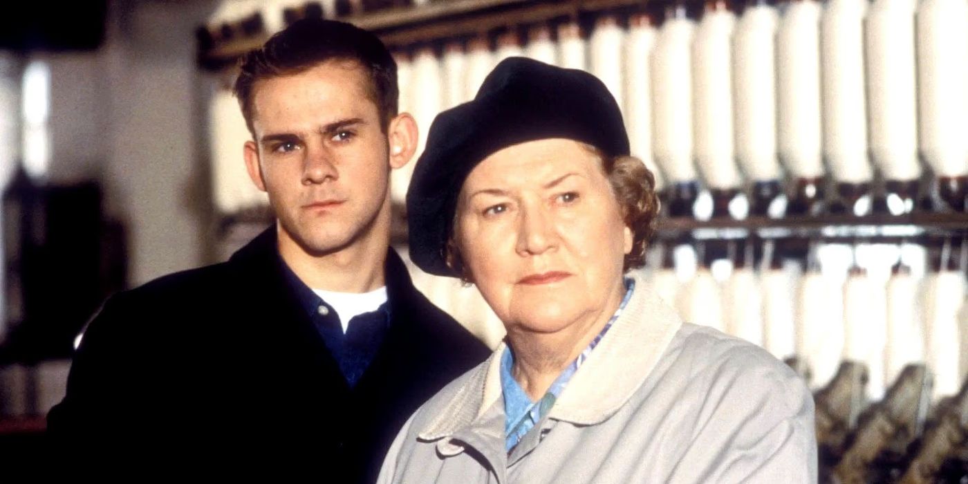 Hetty (Patricia Routledge) stands near Geoffrey (Dominic Monaghan) in Hetty Wainthropp Investigates.
