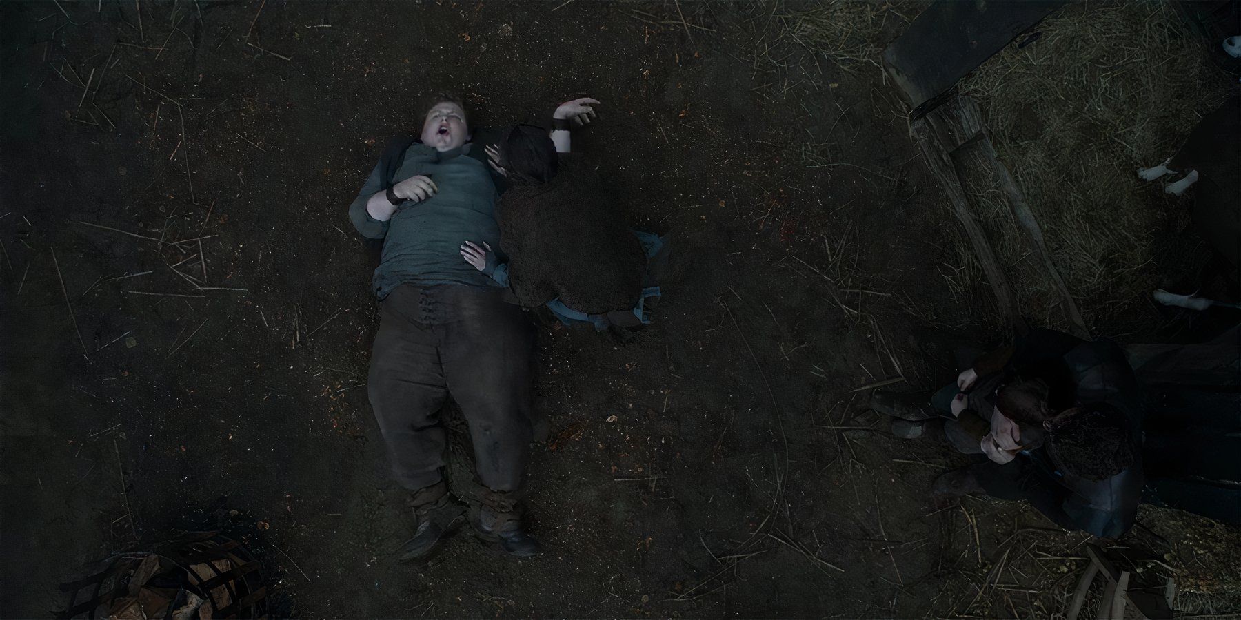 Hodor collapsing on the ground in The Door