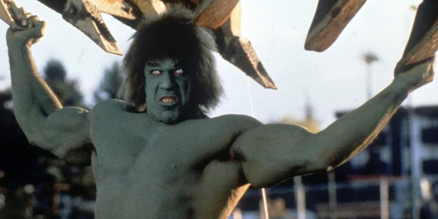 Hulk holding up rubble in The Death of the Incredible Hulk.