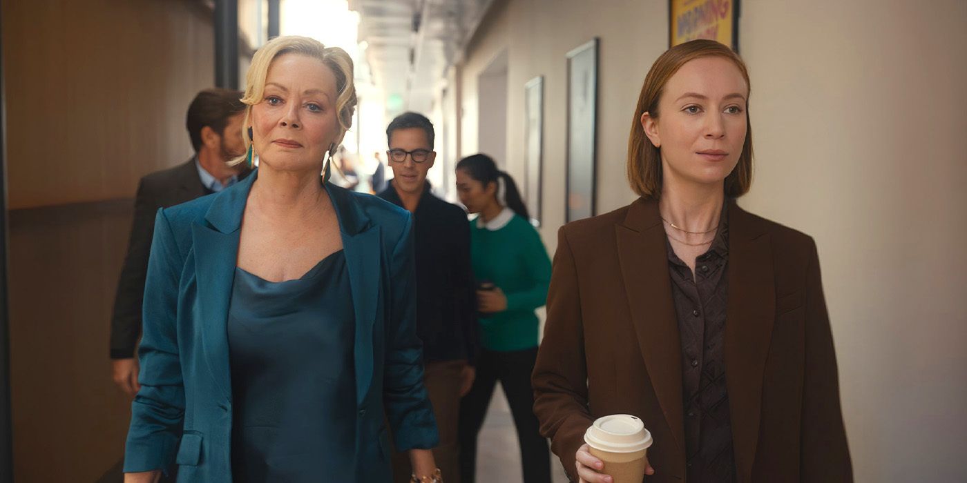 Jean Smart&rsquo;s Deborah walking down the hall with Hannah Einbinder&rsquo;s Ava in Hacks Season 4, Episode 1.