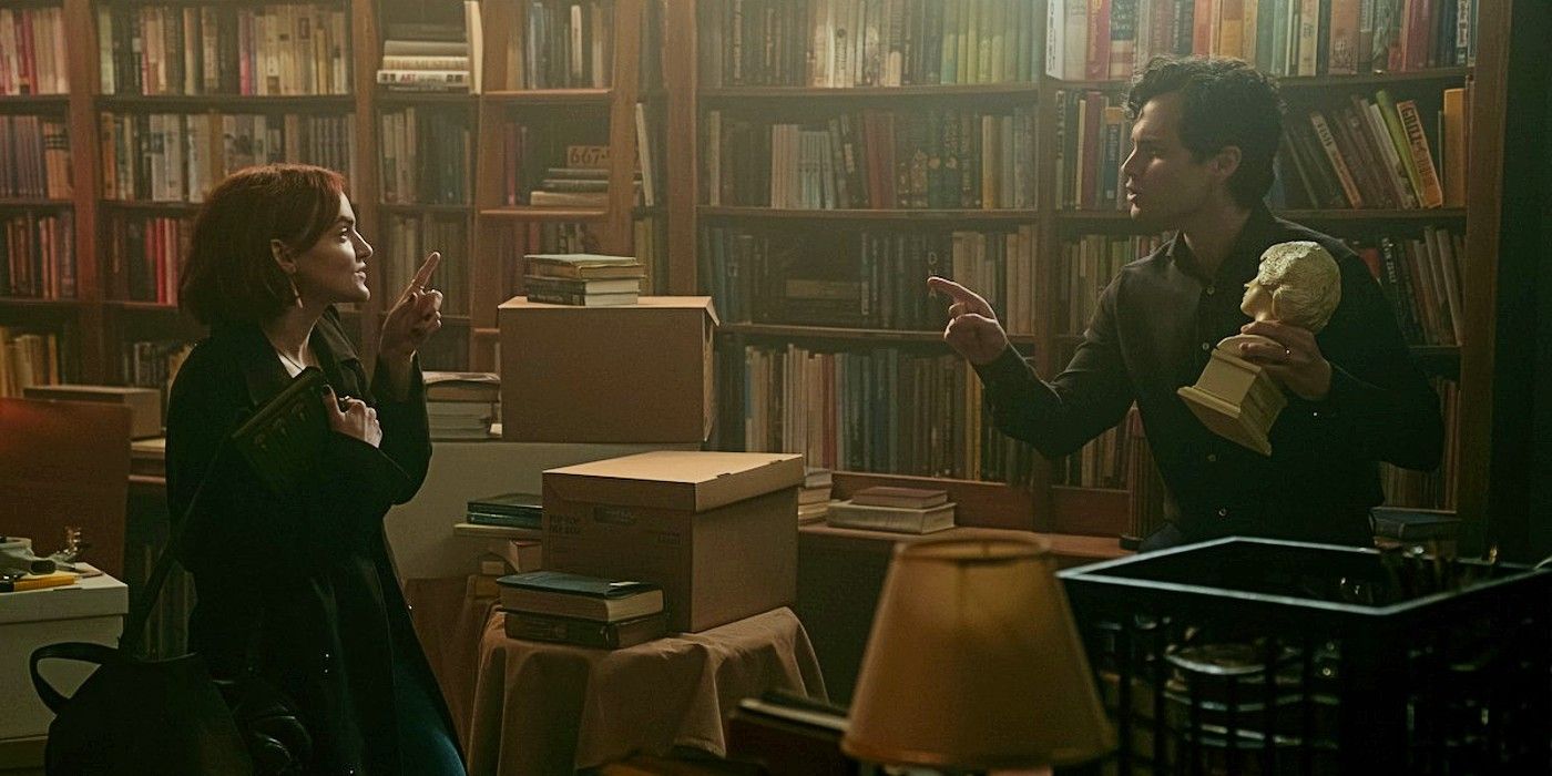 Joe Goldberg meeting Bronte for the first time at Moony&rsquo;s in You Season 5.