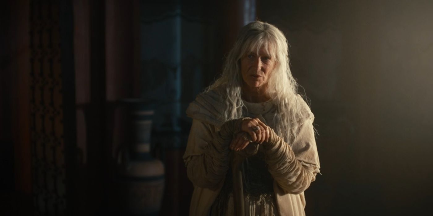 Sian Webber as Orpah, Goliath's mother, talking to someone off-camera in a palace in House of David.