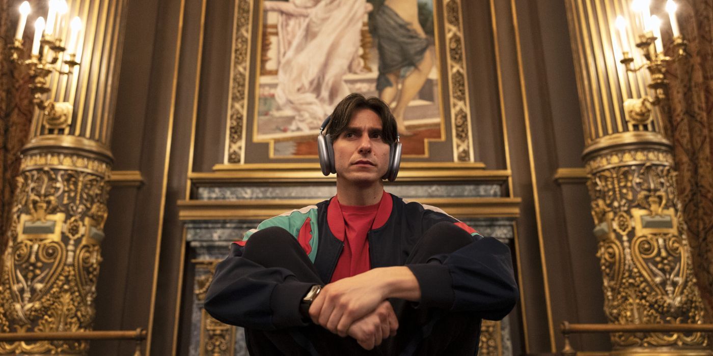 Gideon Glick as Tobias in Etoile