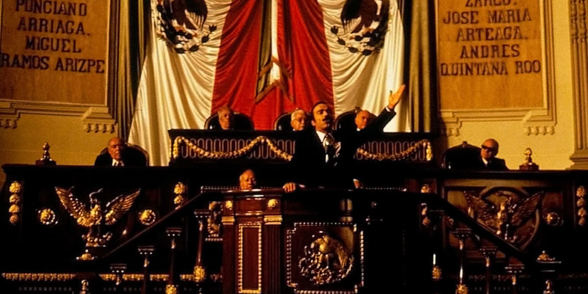 Politician (Damián Alcázar) speaking in the Mexican House of Representatives in &lsquo;Herod&rsquo;s Law&rsquo;