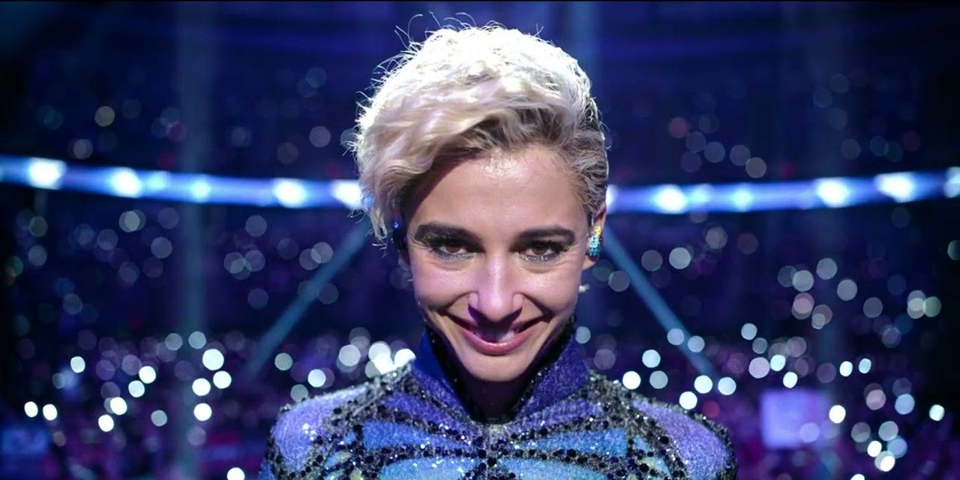 Skye Riley (Naomi Scott) smiling at the end of &lsquo;Smile 2&rsquo;