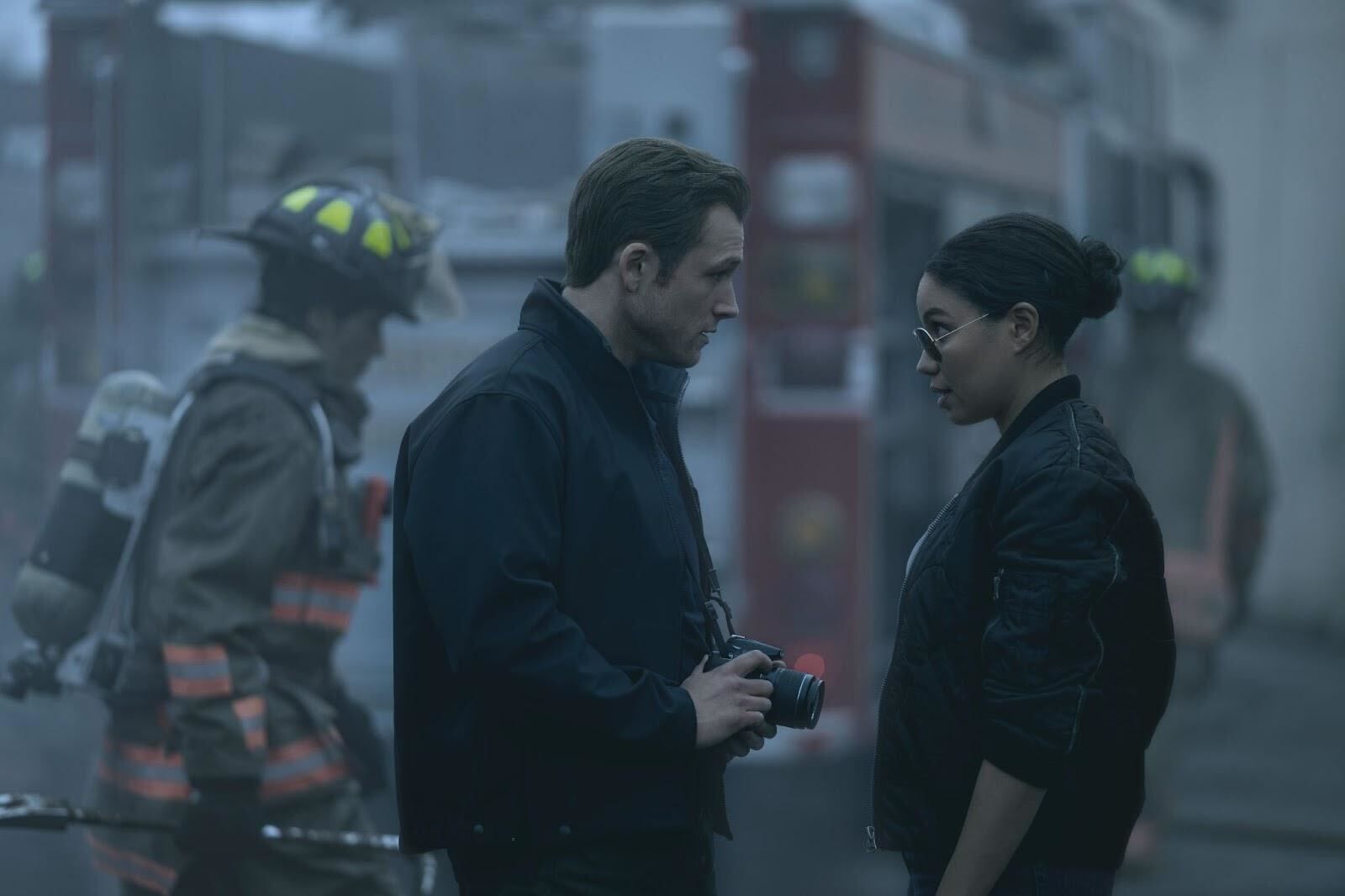 Taron Egerton and Jurnee Collett in Smoke