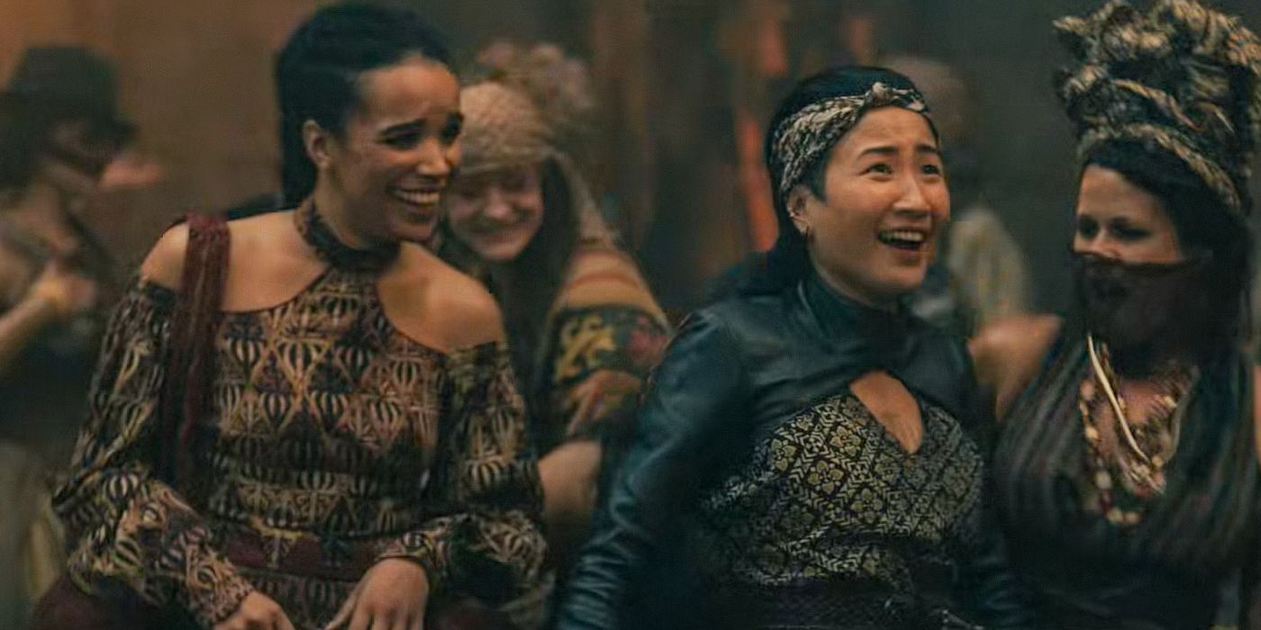 Zoe Robins como Nynaeve e Kae Alexander como Min na roda dos tempos.