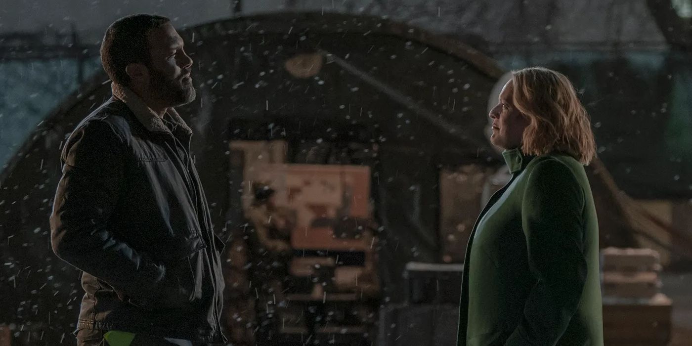 O-T Fagbenle as Luke and Elisabeth Moss as June in The Handmaid's Tale