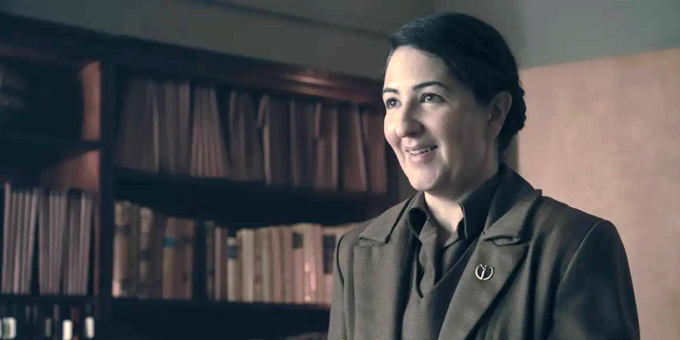 D'Arcy Carden in The Handmaid's Tale Season 6