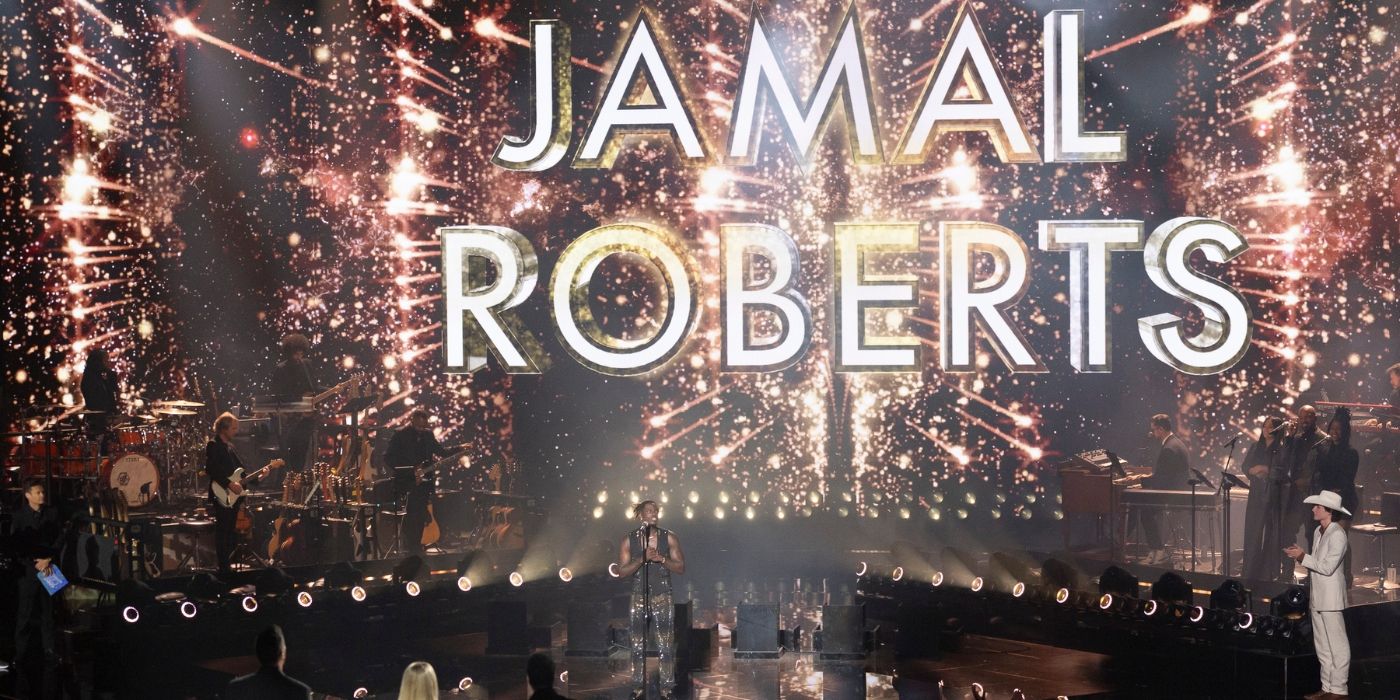 Jamal Roberts' name in lights as he's declared the winner of 'American Idol' Season 23.