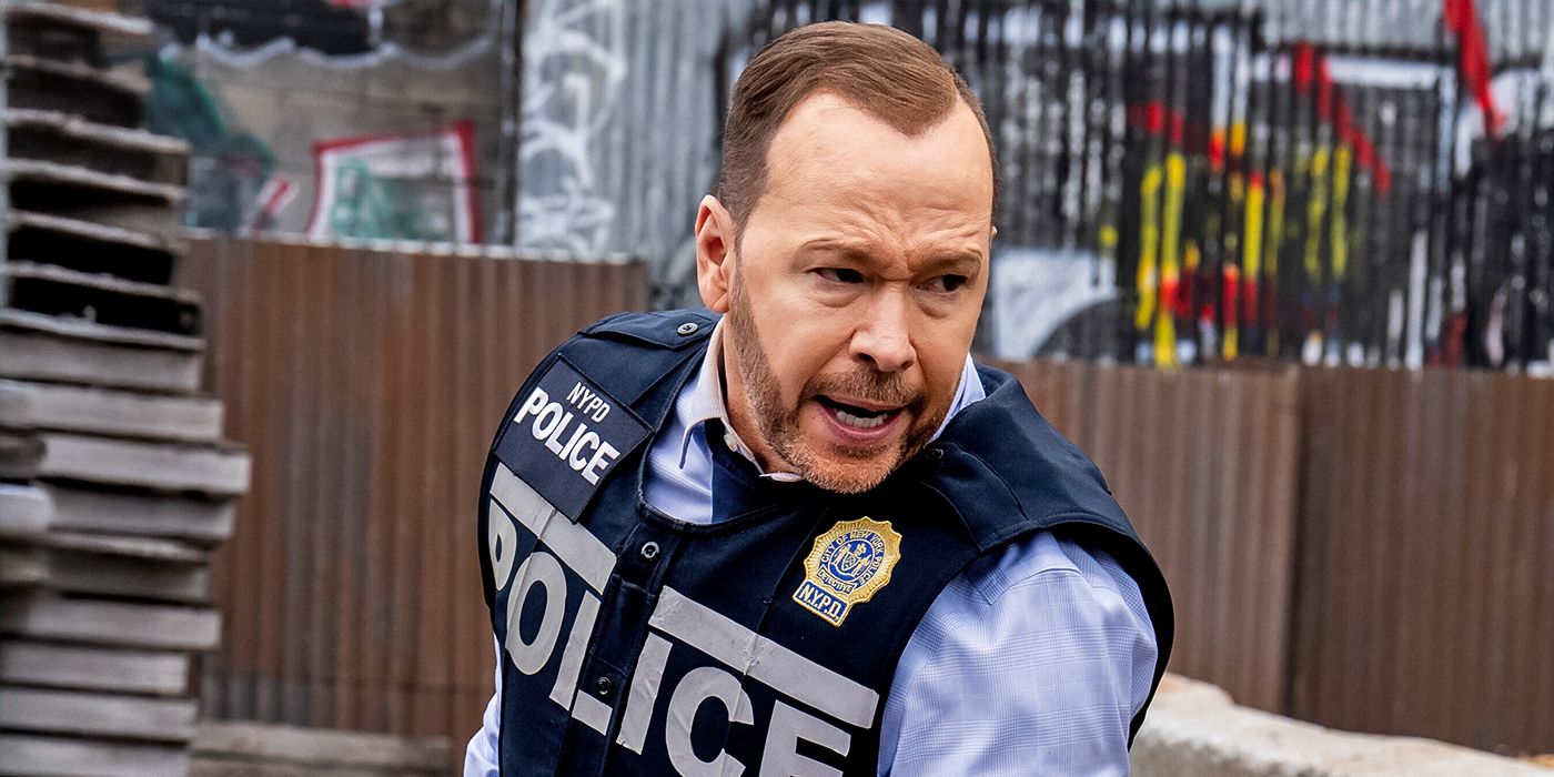 Donnie Wahlberg as Danny Reagan snaps into action in his police uniform