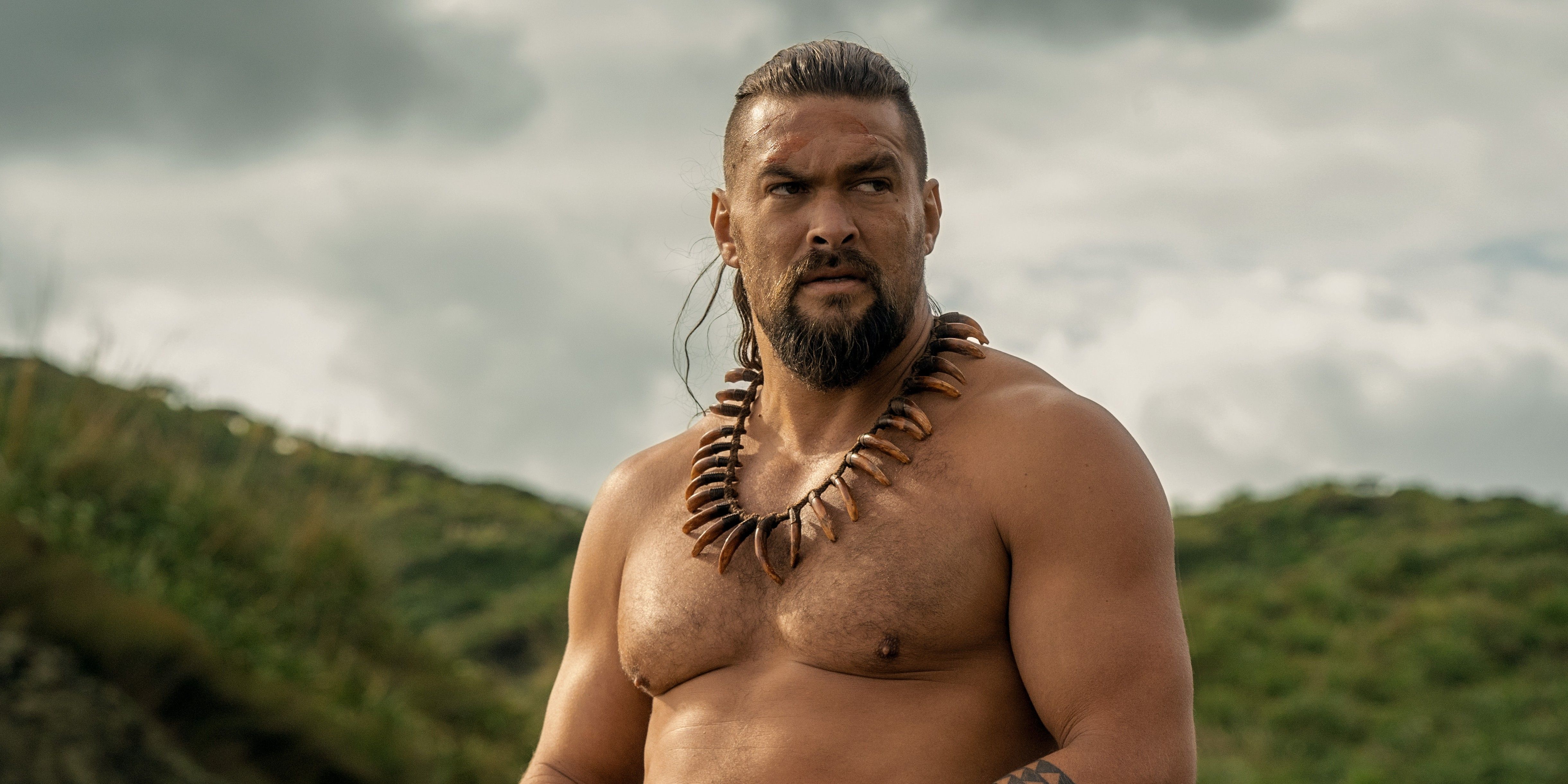 Džeisons Momoa Apple TV+kara priekšnieka 1. epizodē.