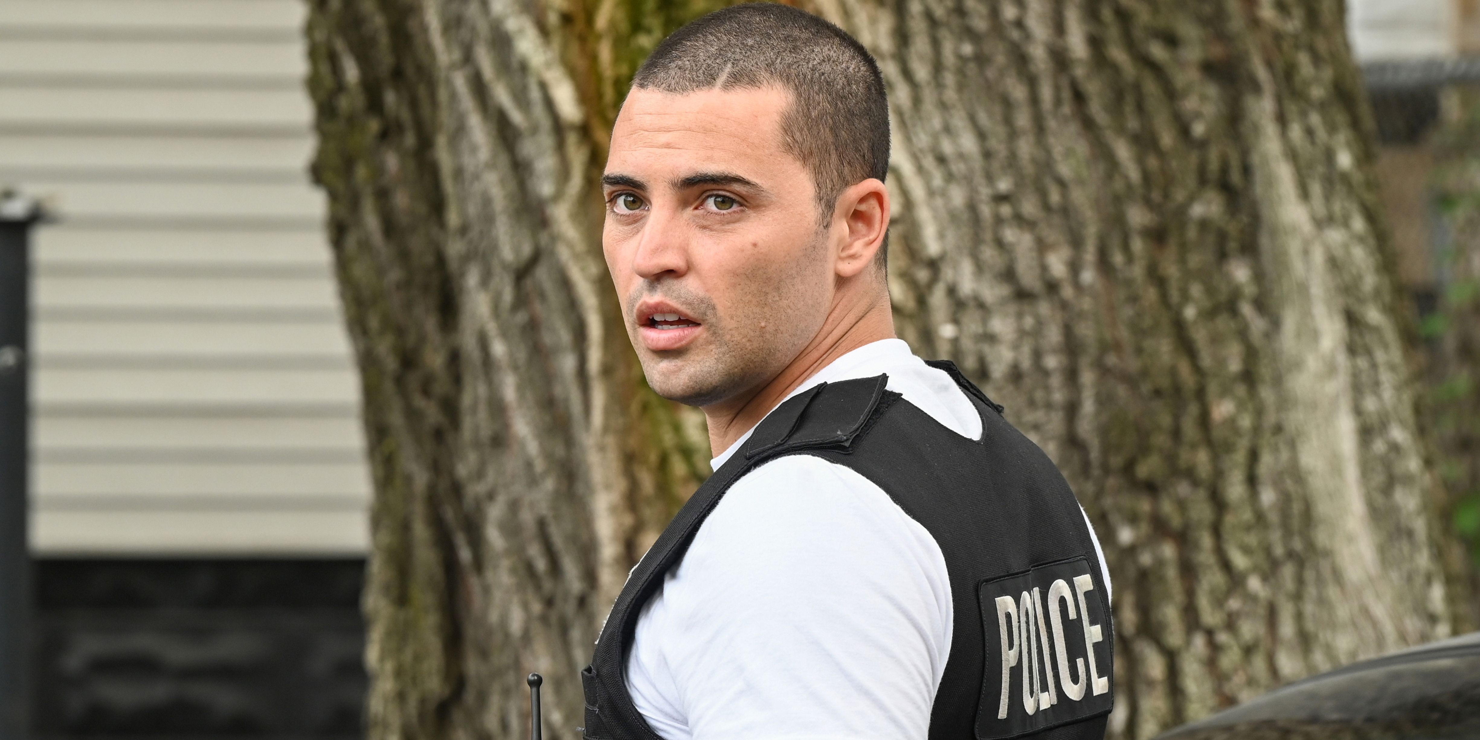 Rookie cop Dante Torres (Benjamin Levy Aguilar) in Chicago P.D.