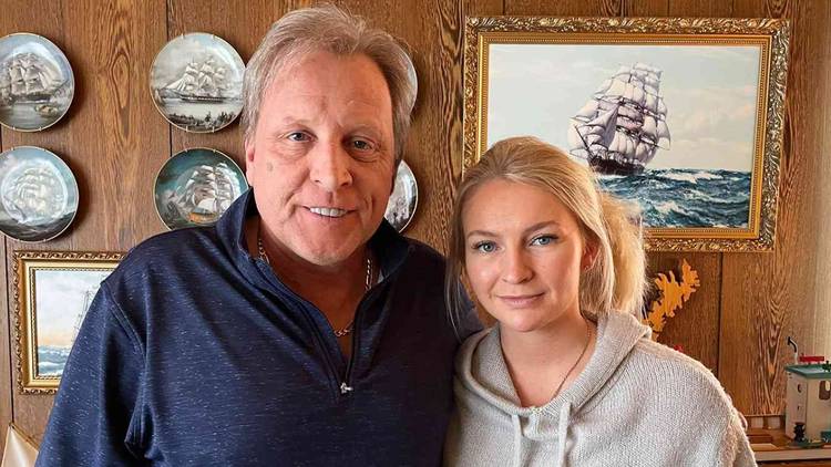 Captain Sig Hansen and Mandy Hansen on 'Deadliest Catch: The Viking Returns.'