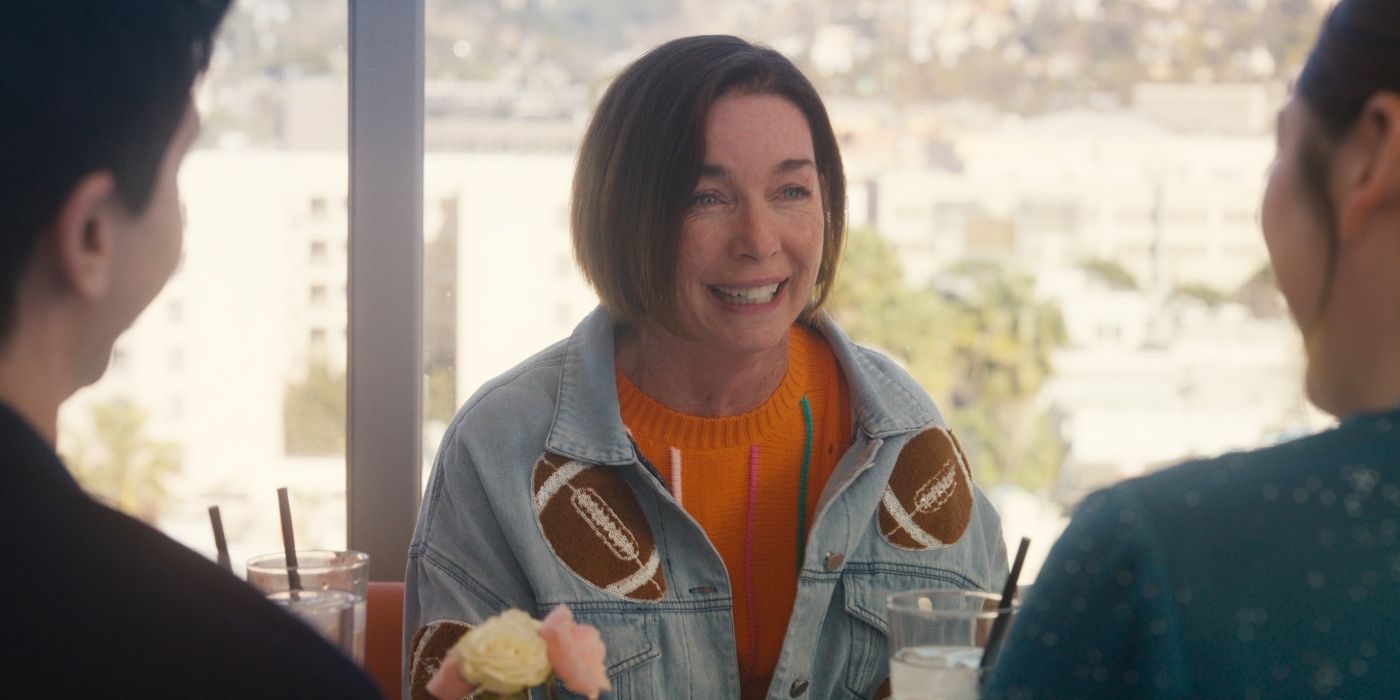Julianne Nicholson's TikTok mom character in Hacks Season 4, Episode 5