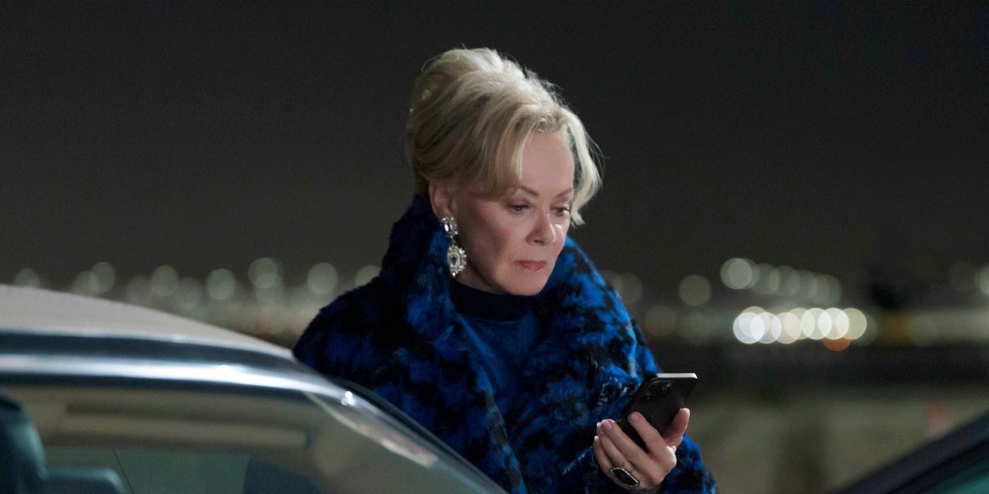 Jean Smart's Deborah Vance sad on the beach in Hacks Season 4, Episode 6