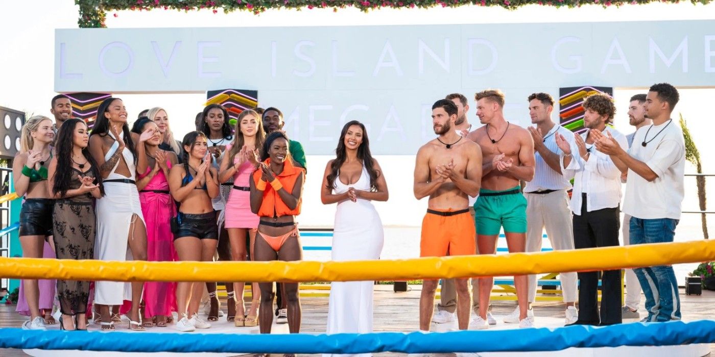 Maya Jama fica entre dois grupos para o final da primeira temporada dos Jogos da Ilha Love