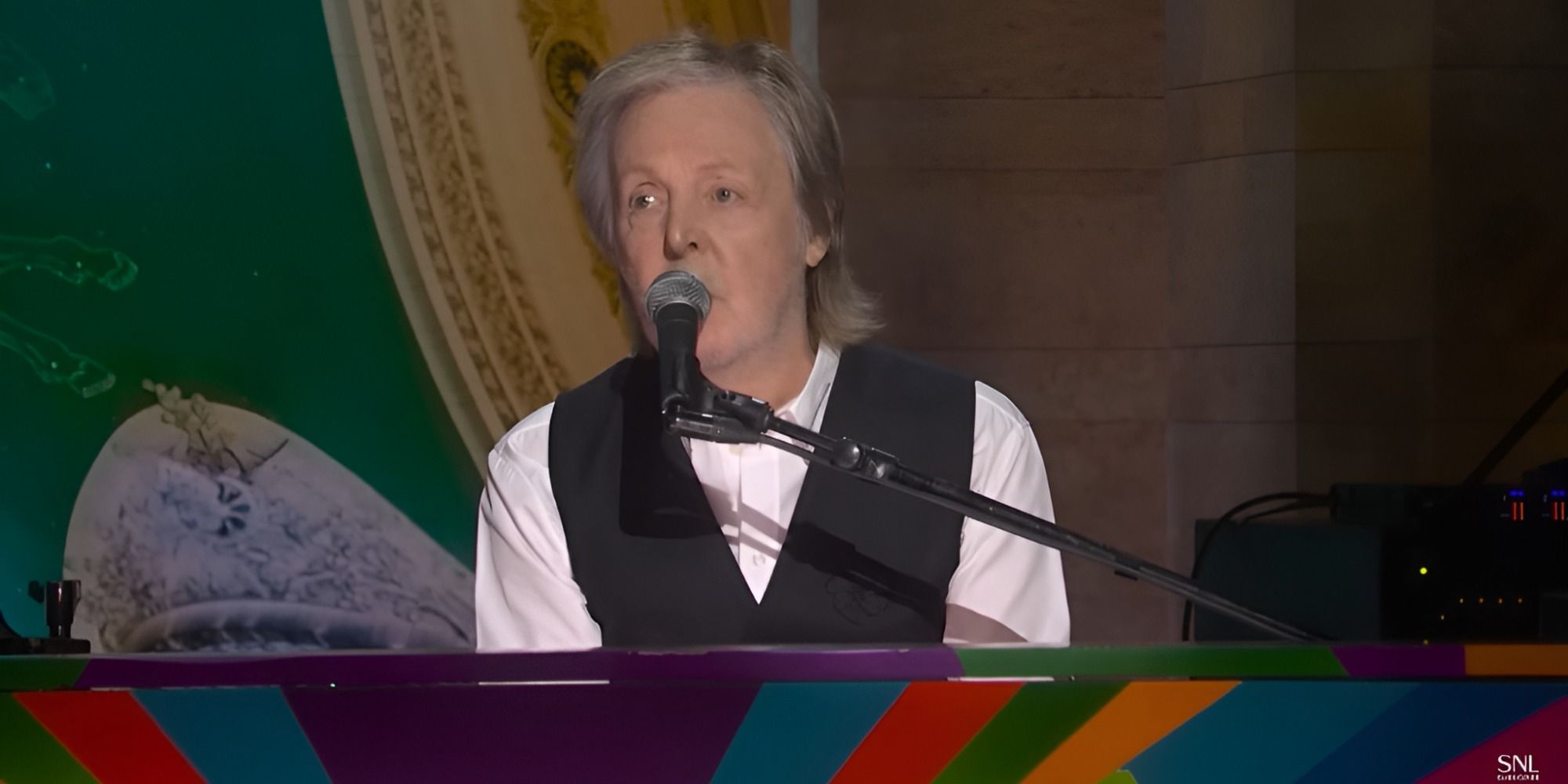 Paul McCartney plays piano on SNL 50