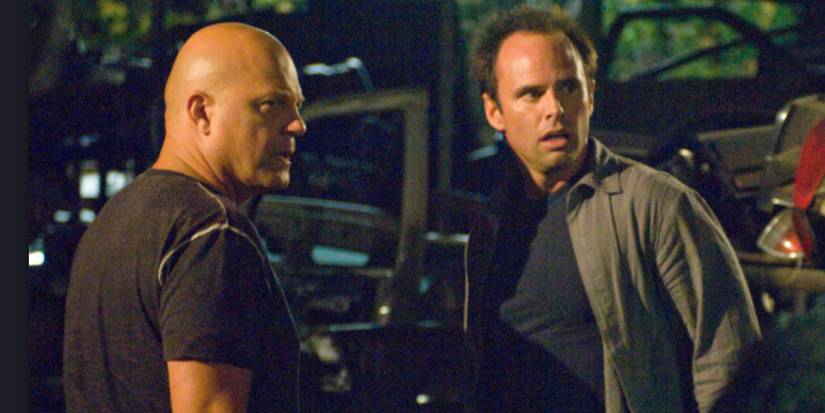 Michael Chiklis as Vic and Walton Goggins as Shane in The Shield