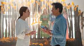 Julianne Moore arguing with Kevin Bacon in Sirens