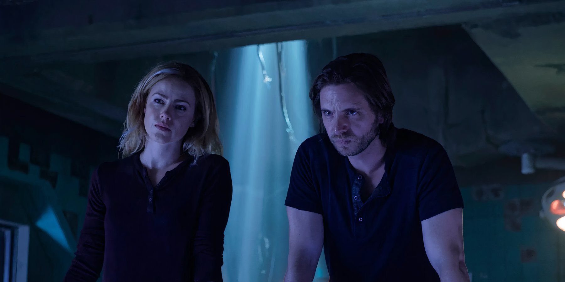 12 Monkeys protagonists staring seriously.