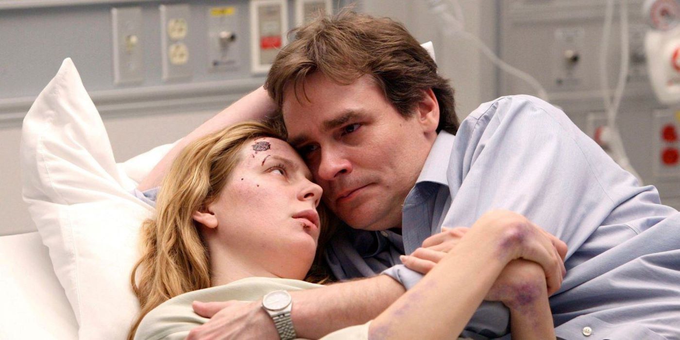Anne Dudek as Amber Volakis and Robert Sean Leonard as Wilson in House.