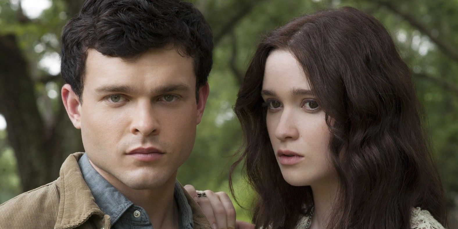 Alden Ehrenreich and Alice Englert as Ethan and Lena looking ahead in Beautiful Creatures.