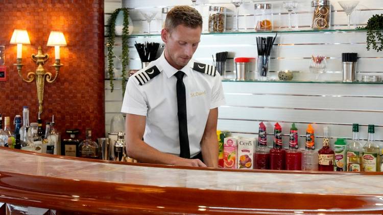 Chief Stew Fraser Olender makes drinks on 'Below Deck' Season 12.