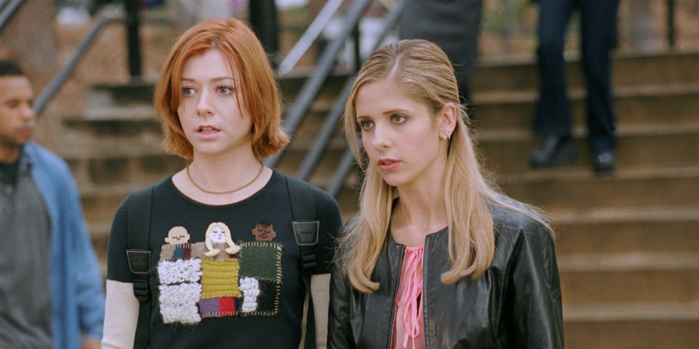Alyson Hannigan & Sarah Michelle Gellar in Buffy the Vampire Slayer